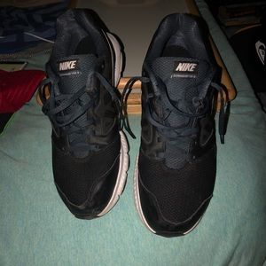 Nike Downshifter 6’s Mens 10.5